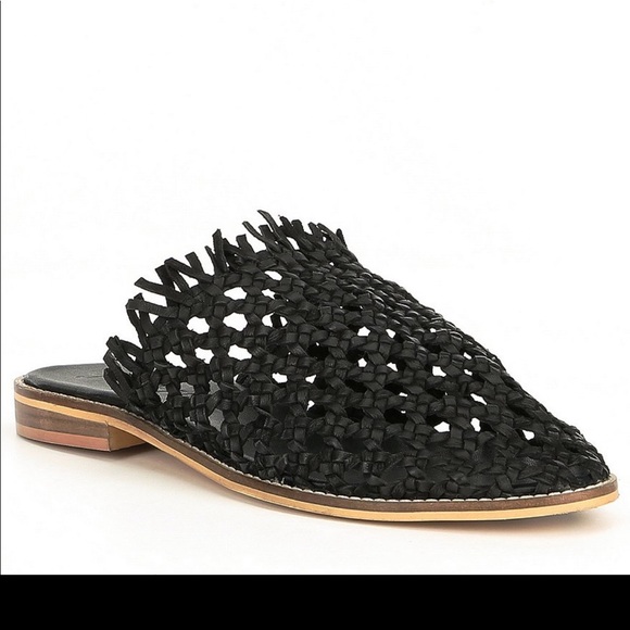 Free People Shoes - 🆕 Free People Mirage Woven Leather Mules